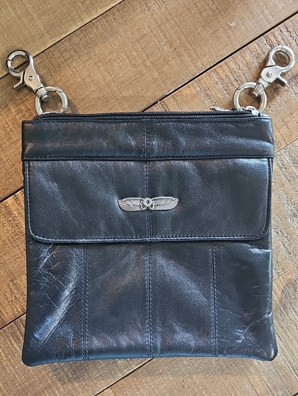 ​Genuine Leather Biker Chic Hip Bag | Winged Stone Accent 6-Pocket Belt Loop Pur